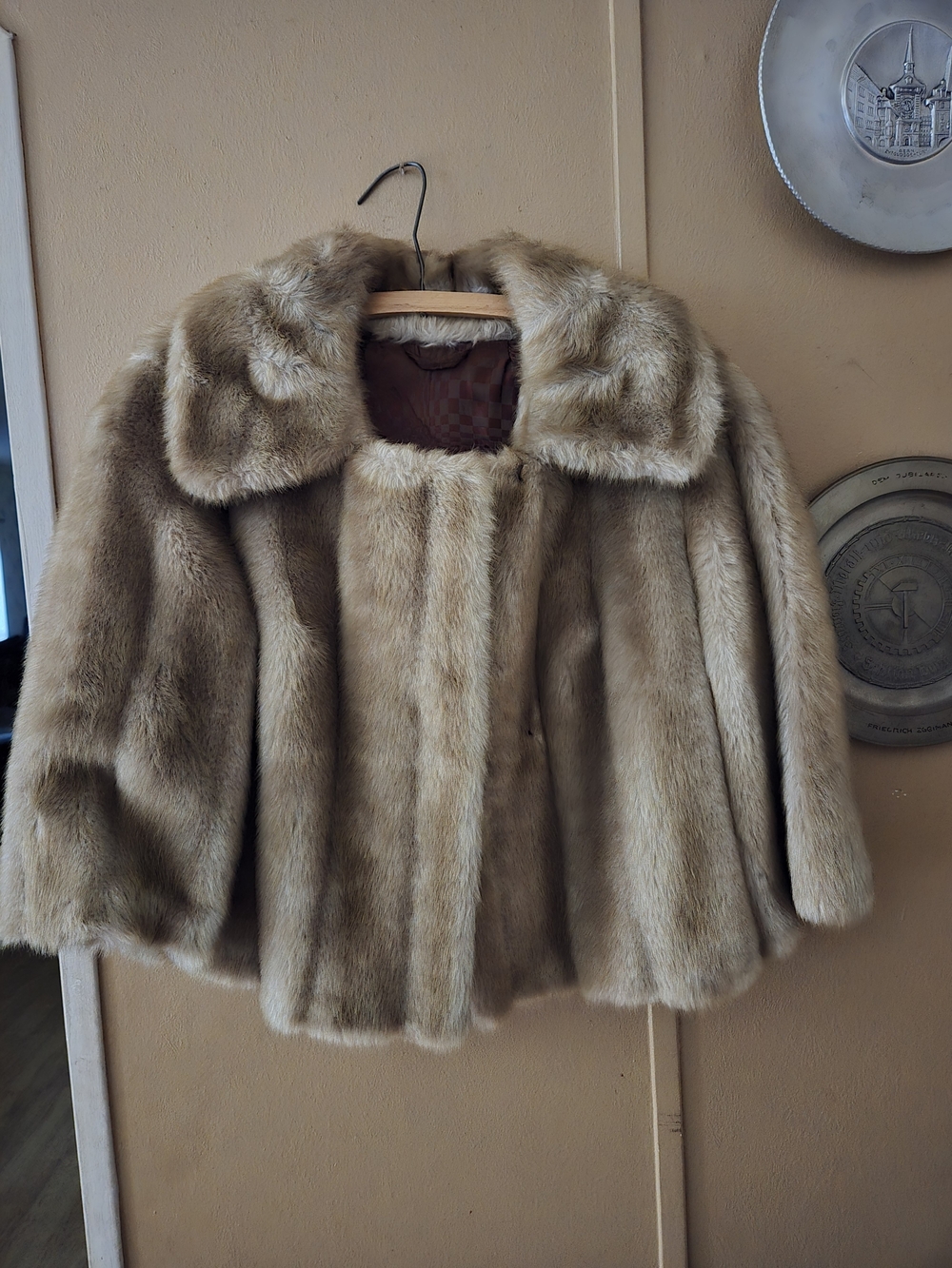 Women's Tan Faux Fur Jacket - Classic Short Coat